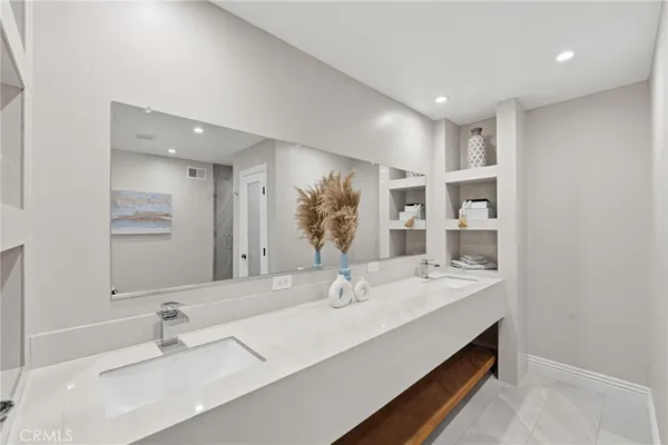 $2,416,000 | 940 North Silent Ranch Drive, Glendora, CA 91741