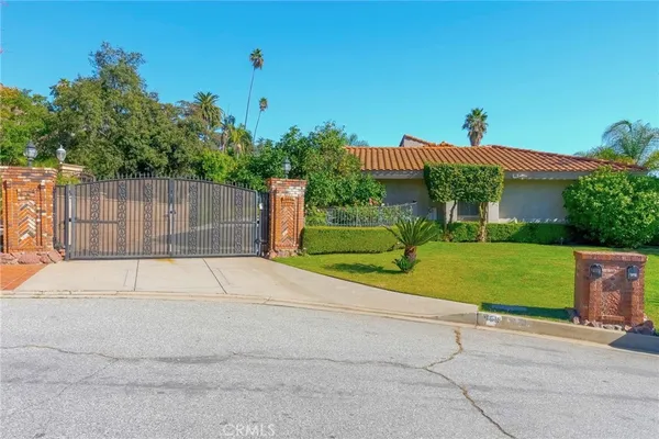 $2,416,000 | 940 North Silent Ranch Drive, Glendora, CA 91741