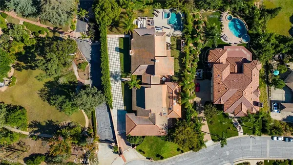 $2,416,000 | 940 North Silent Ranch Drive, Glendora, CA 91741