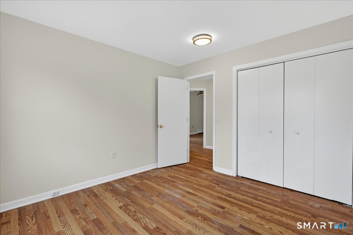 492 Long Hill Road Middletown, CT 06457 - Photo 17 of 40
