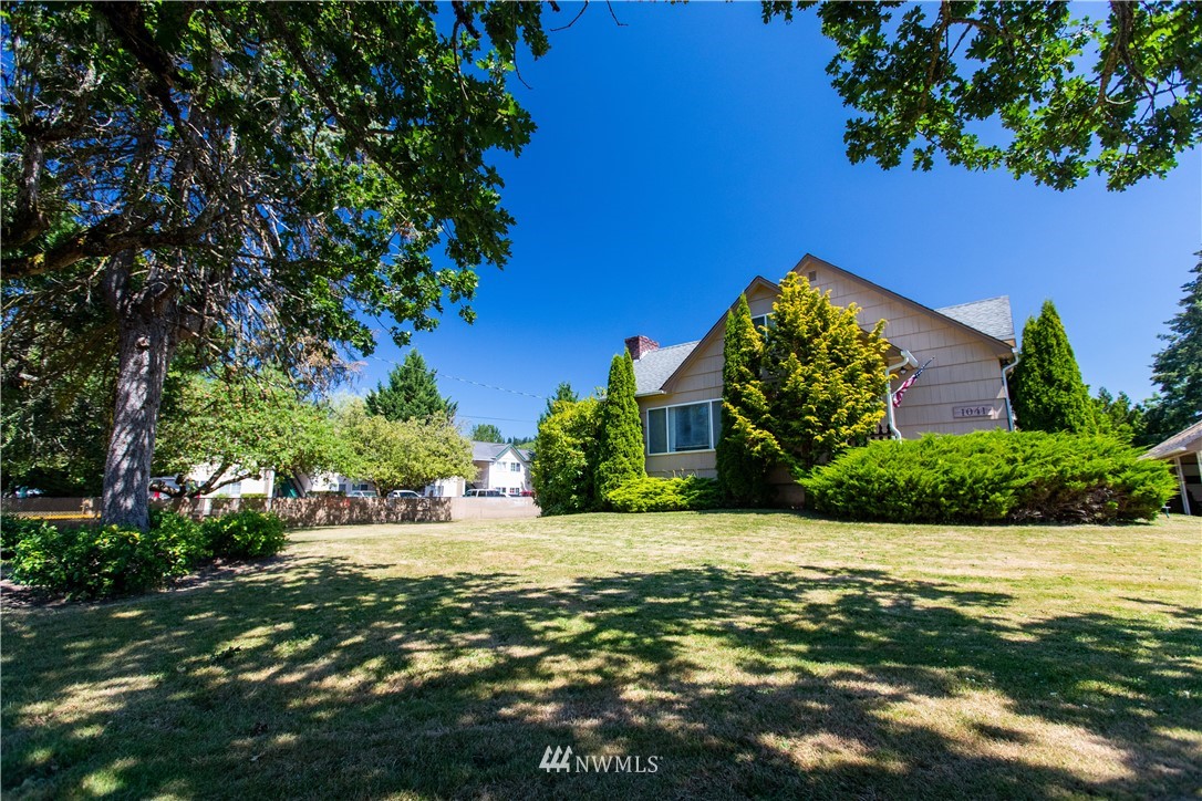 1041 Southwest 20th Street Chehalis, WA 98532 - Photo 3 of 36 Gallery Image 3