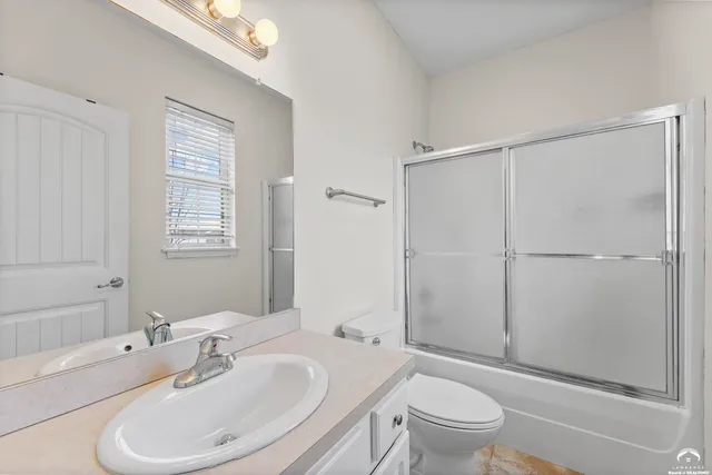 $265,000 | 5245 Overland Drive, Lawrence, KS 66049