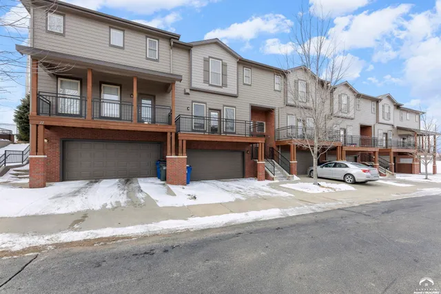 $265,000 | 5245 Overland Drive, Lawrence, KS 66049