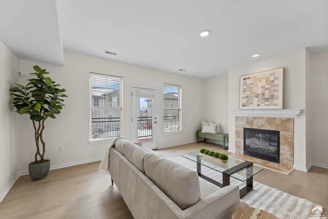 $265,000 | 5245 Overland Drive, Lawrence, KS 66049