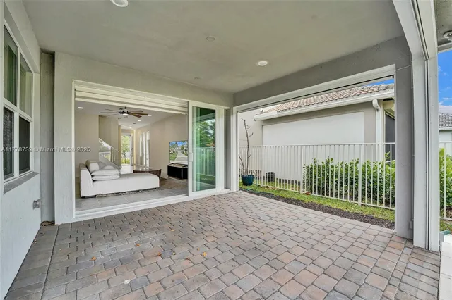 $1,450,000 | 1348 Silk Oak Drive, Hollywood, FL 33021
