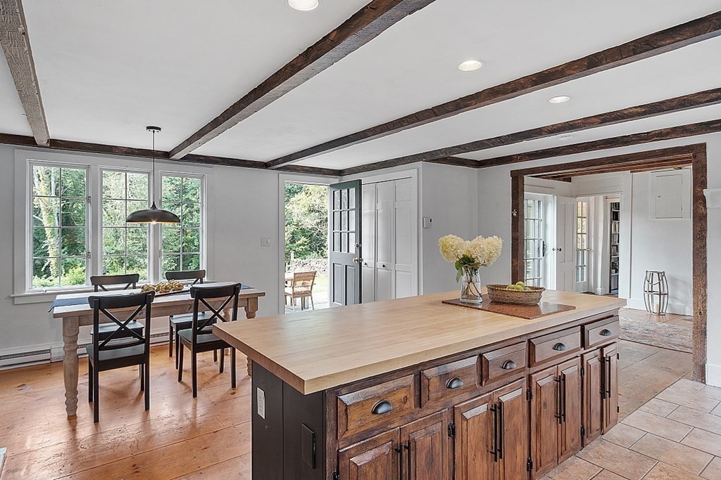 1126 Concord Road Marlborough, MA 01752 - Photo 16 of 36 Gallery Image 16