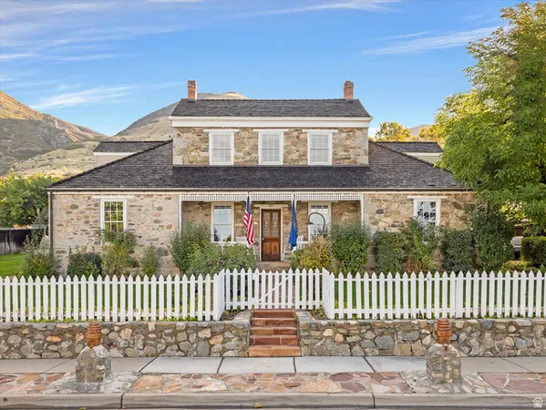 $2,000,000 | 252 North 400 East, Centerville, UT 84014