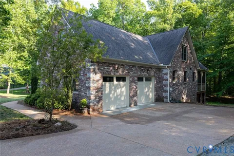 $986,000 | 7327 Crush Court, New Kent, VA 23124