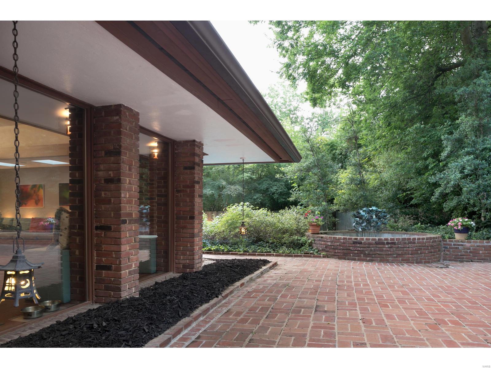 24 Dielman Road Ladue, MO 63124 - Photo 23 of 32 Gallery Image 23