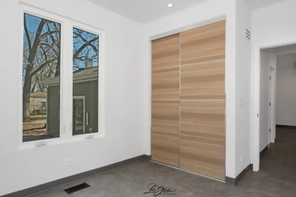 $1,499,999 | 217 West Main Street, Lake Zurich, IL 60047