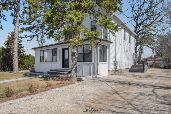 $1,499,999 | 217 West Main Street, Lake Zurich, IL 60047