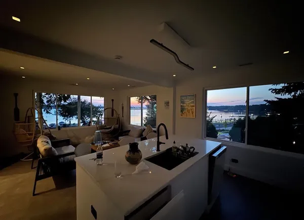 $1,499,999 | 217 West Main Street, Lake Zurich, IL 60047