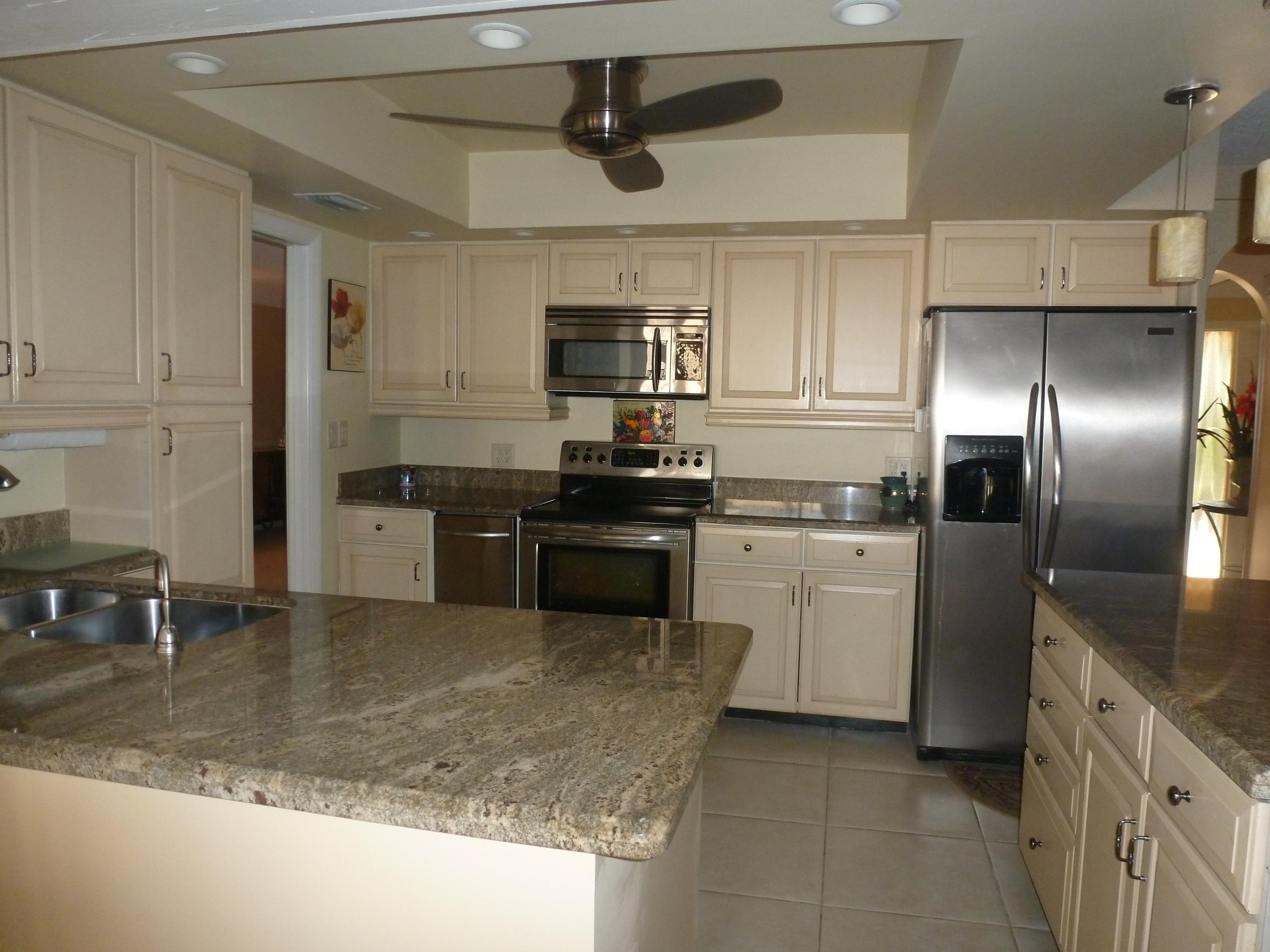 1498 Hermosa Road Boca Raton, FL 33486 - Photo 9 of 22 Kitchen