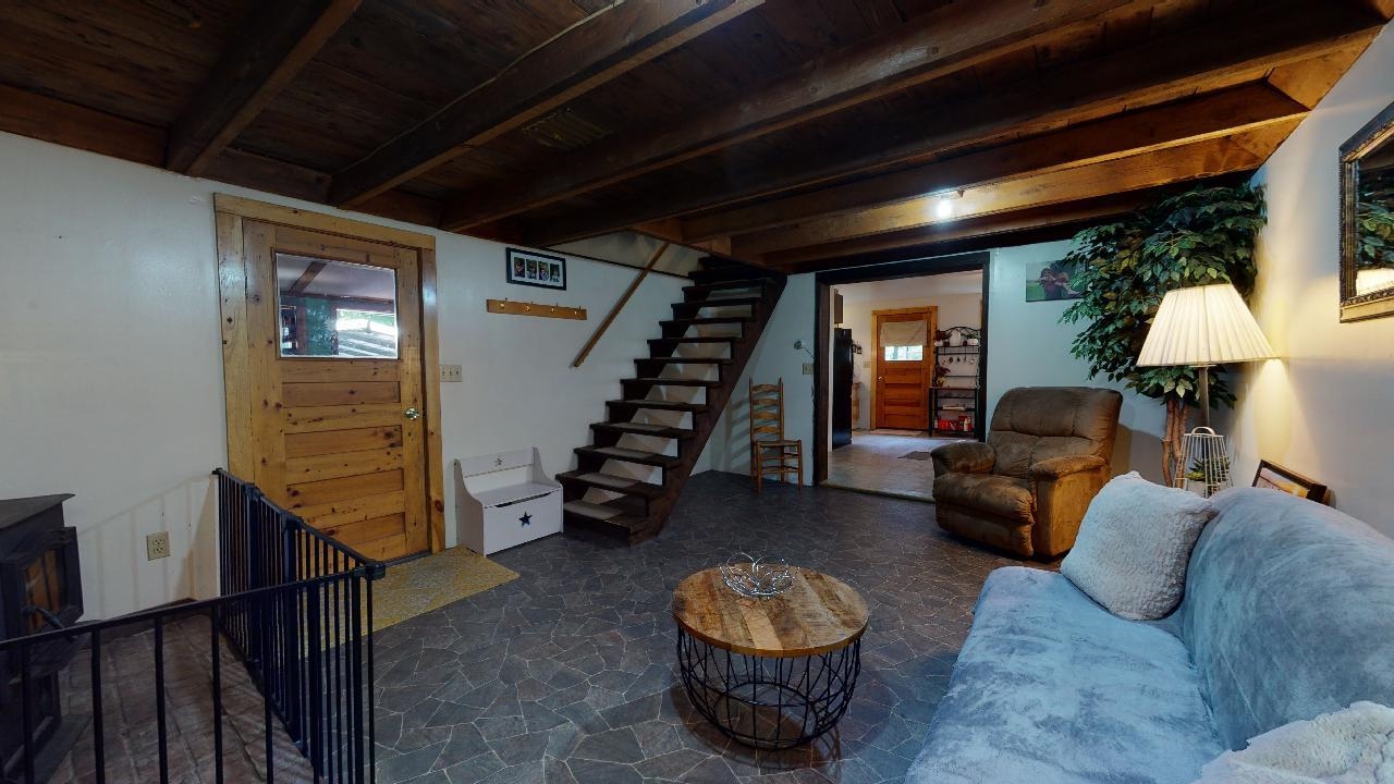 215 Morgan's Hideaway Road Franklin, VT 05457 - Photo 4 of 40 Gallery Image 4