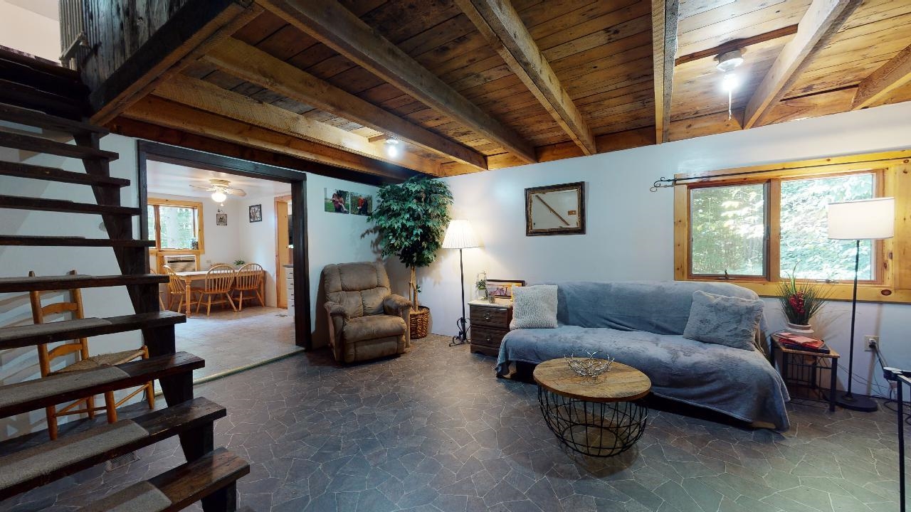 215 Morgan's Hideaway Road Franklin, VT 05457 - Photo 6 of 40 Gallery Image 6