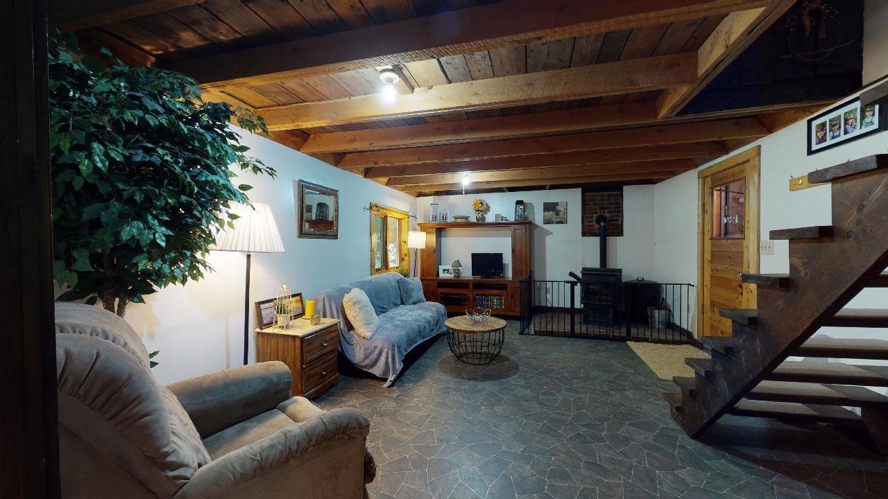 215 Morgan's Hideaway Road Franklin, VT 05457 - Photo 8 of 40 Gallery Image 8