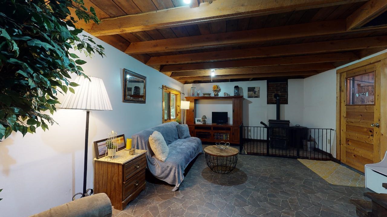 215 Morgan's Hideaway Road Franklin, VT 05457 - Photo 9 of 40 Gallery Image 9