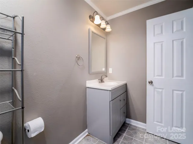 $2,400 | 910 Torsion Lane, Clover, SC 29710