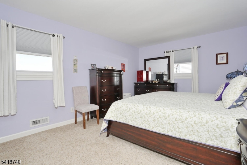 79 Highview Terrace Dover, NJ 07801 - Photo 15 of 37