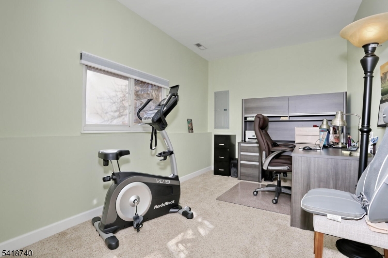 79 Highview Terrace Dover, NJ 07801 - Photo 27 of 37