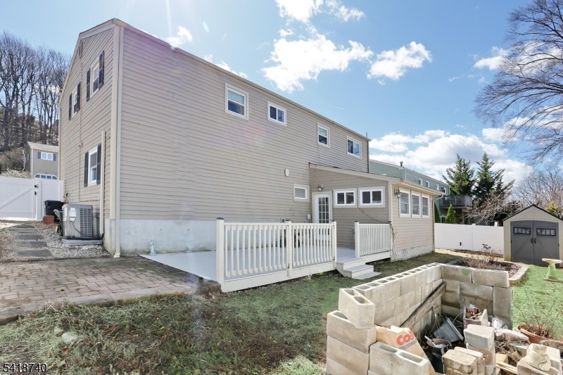 79 Highview Terrace Dover, NJ 07801 - Photo 34 of 37