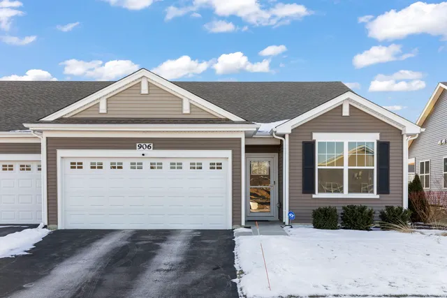 $355,000 | 906 Homerton Boulevard, North Aurora, IL 60542