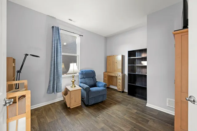 $355,000 | 906 Homerton Boulevard, North Aurora, IL 60542