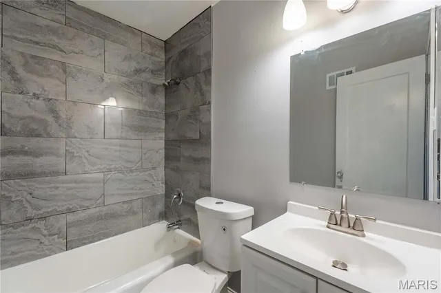 $180,000 | 206 Thoroughman Avenue, Ferguson, MO 63135