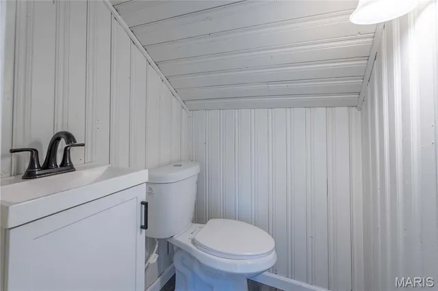 $180,000 | 206 Thoroughman Avenue, Ferguson, MO 63135