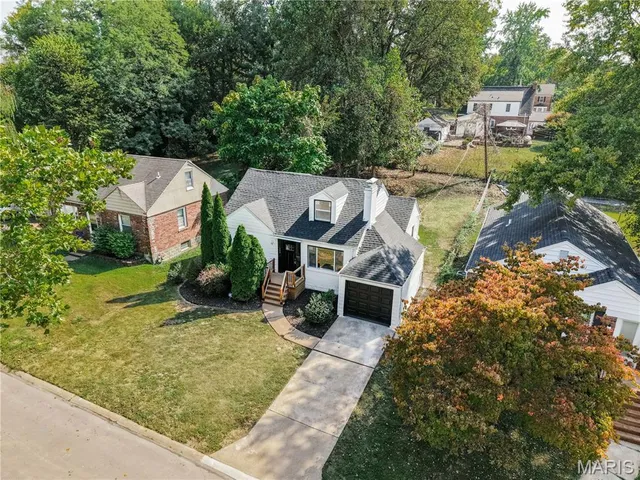 $180,000 | 206 Thoroughman Avenue, Ferguson, MO 63135