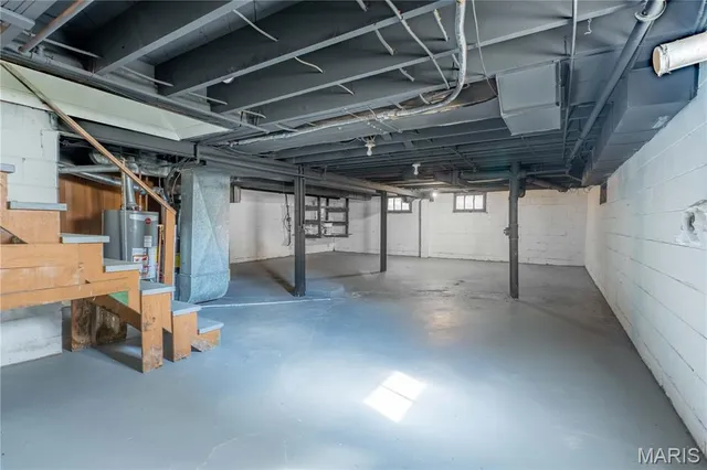 $180,000 | 206 Thoroughman Avenue, Ferguson, MO 63135