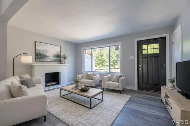 $180,000 | 206 Thoroughman Avenue, Ferguson, MO 63135