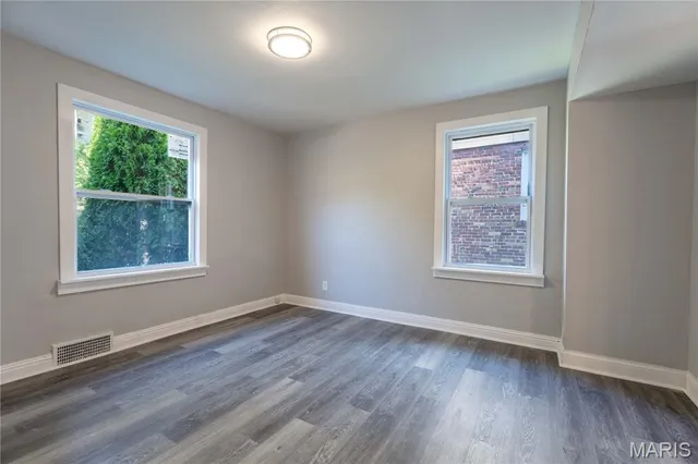 $180,000 | 206 Thoroughman Avenue, Ferguson, MO 63135