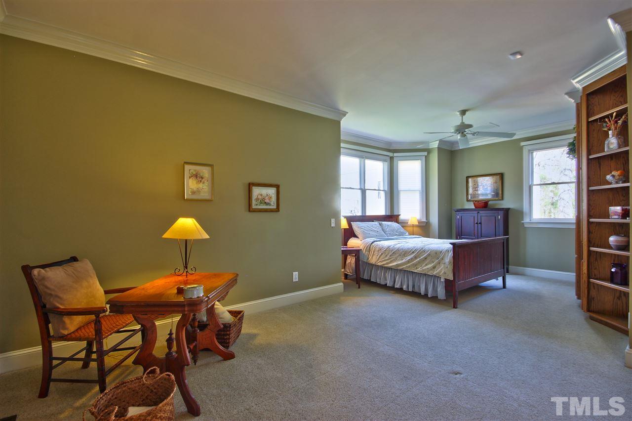 4229 White Chapel Way Raleigh, NC 27615 - Photo 6 of 25 Gallery Image 6