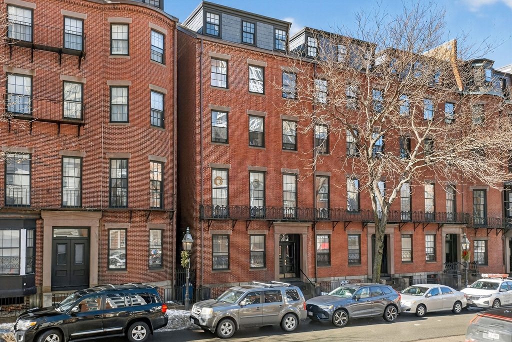 17 Bowdoin Street, Unit 3AB Boston, MA 02114 - Photo 22 of 26