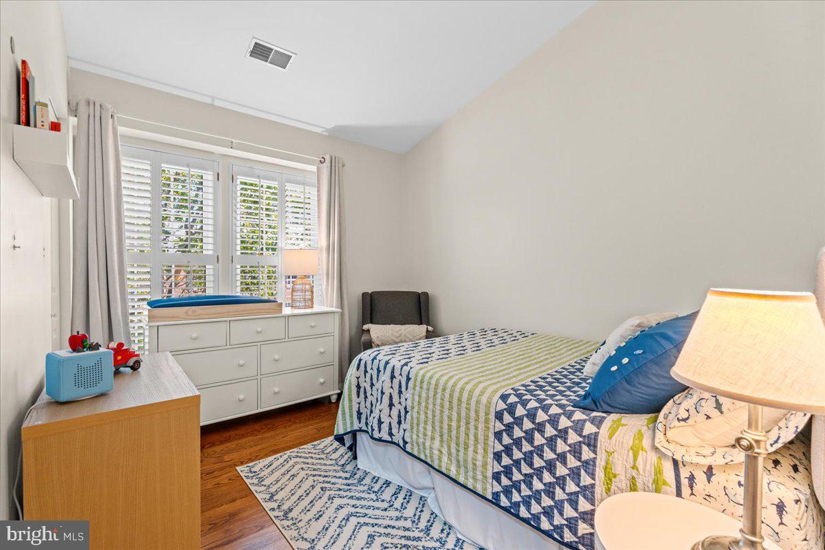 922 Rolfe Place Alexandria, VA 22314 - Photo 25 of 49