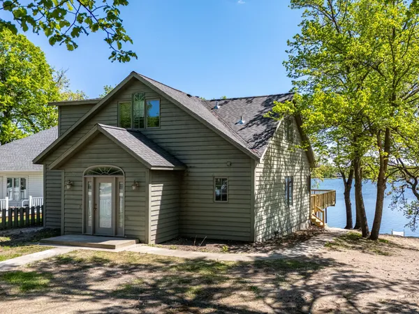 $610,000 | 14849 Maple Inn Road Southeast, Mentor, MN 56736