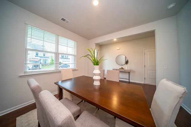 $2,650 | 107 Goose Road, Summerville, SC 29483