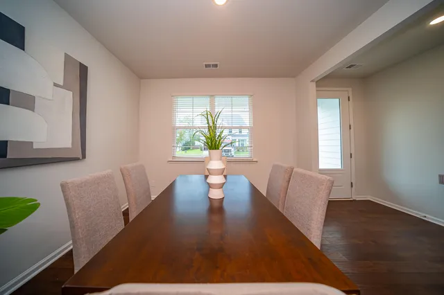 $2,650 | 107 Goose Road, Summerville, SC 29483