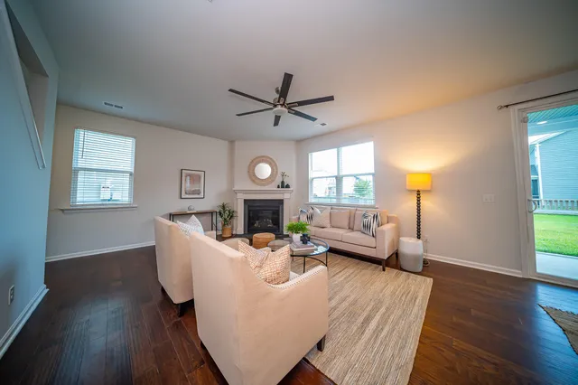 $2,650 | 107 Goose Road, Summerville, SC 29483