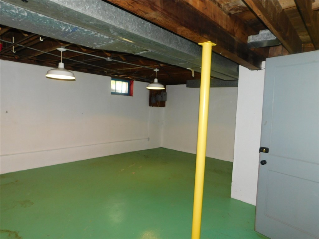 50 Katama Road Pawtucket, RI 02861 - Photo 36 of 39 Gallery Image 36