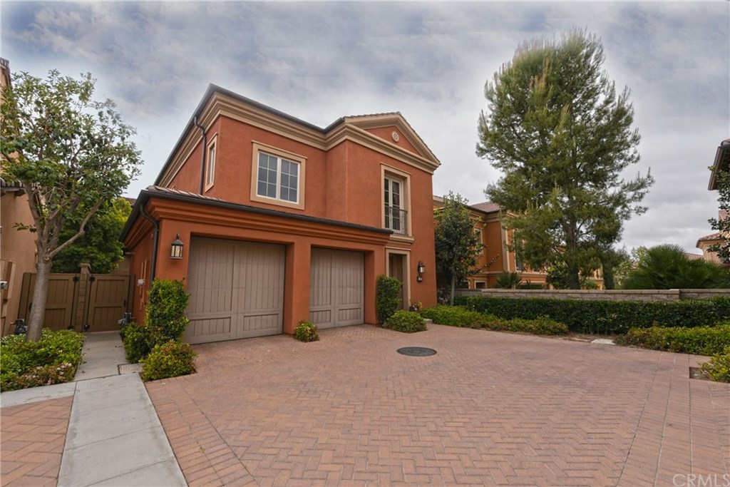 47 Bianco Irvine, CA 92618 - Photo 2 of 37