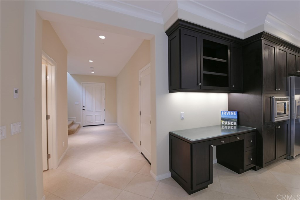 47 Bianco Irvine, CA 92618 - Photo 11 of 37