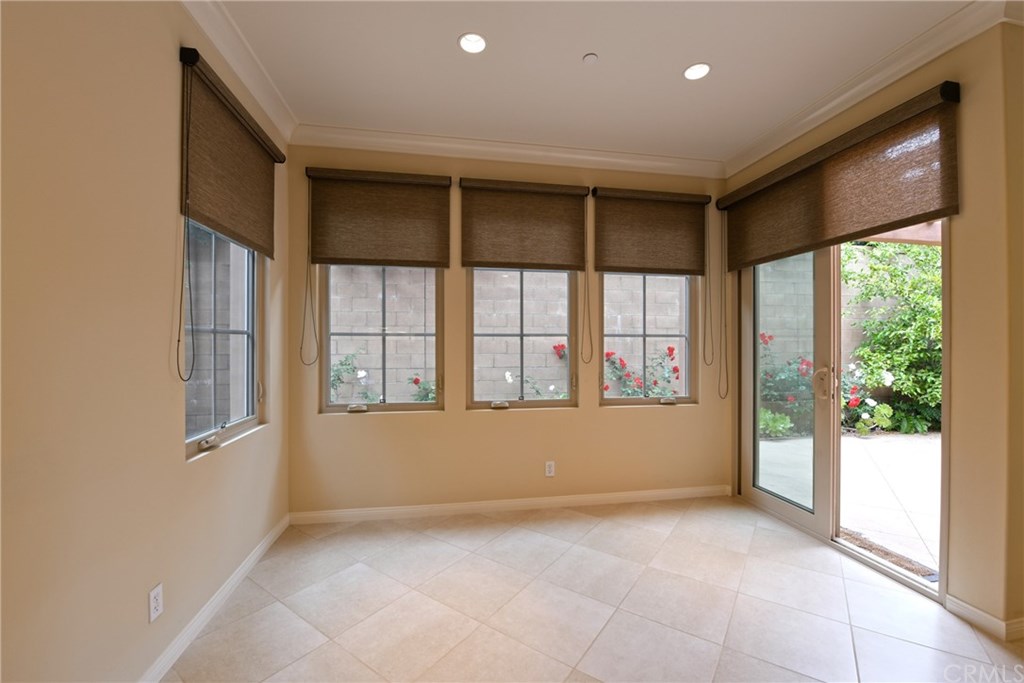 47 Bianco Irvine, CA 92618 - Photo 13 of 37