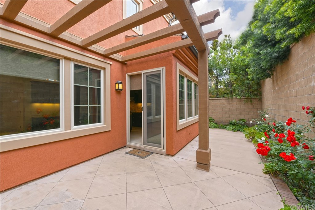 47 Bianco Irvine, CA 92618 - Photo 15 of 37