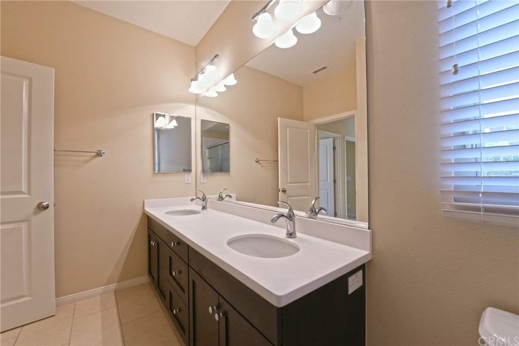 47 Bianco Irvine, CA 92618 - Photo 30 of 37