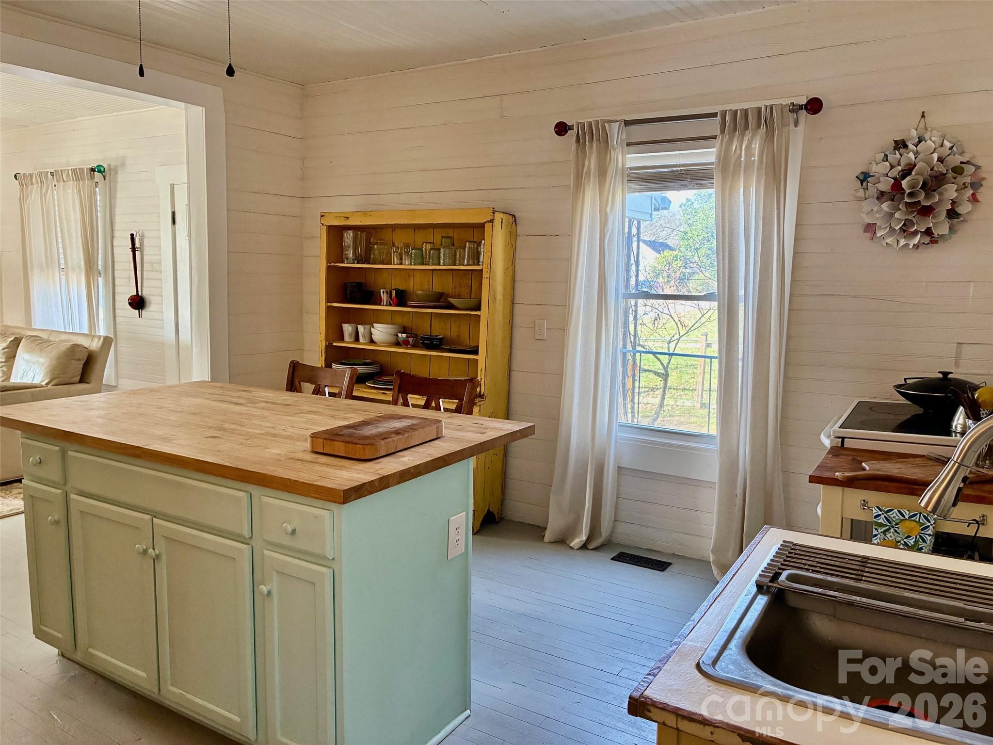 1203 Old Union Road Lockhart, SC 29379 - Photo 9 of 24