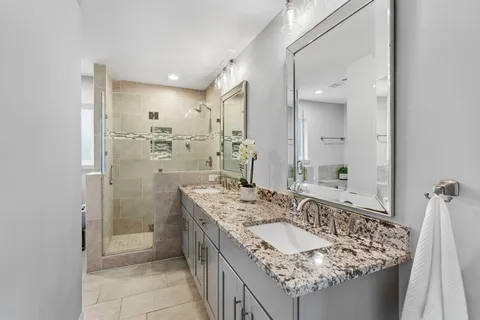 $590,000 | 5706 Ariel Street, Houston, TX 77096