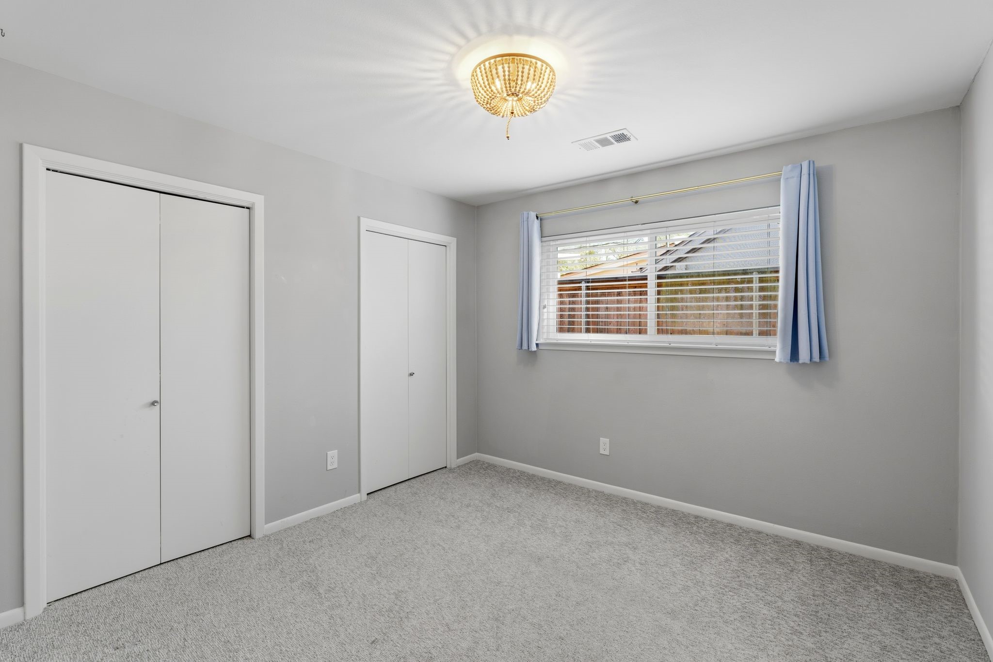 5706 Ariel Street Houston, TX 77096 - Photo 21 of 31 Secondary bedroom #1