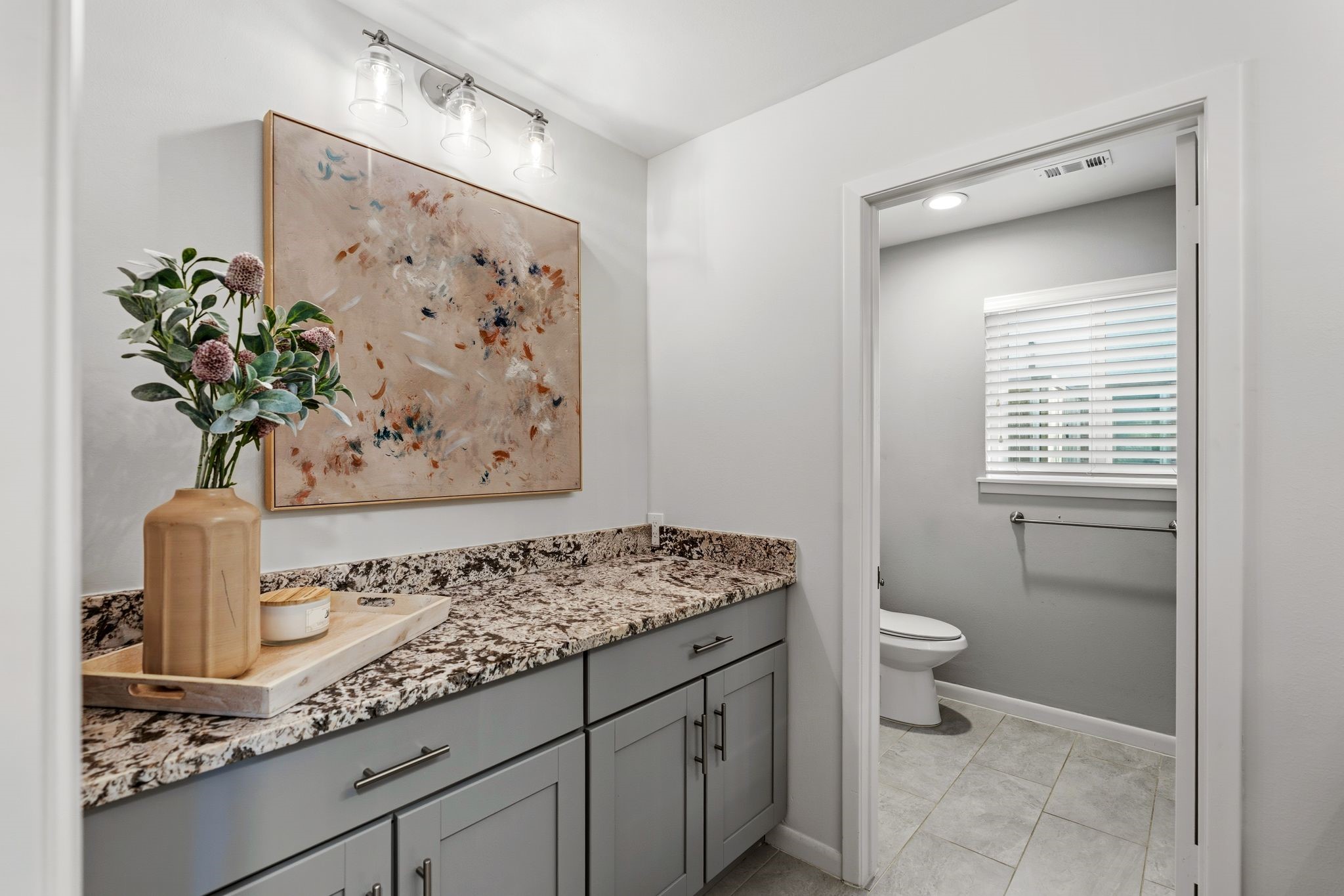 5706 Ariel Street Houston, TX 77096 - Photo 23 of 31 This additional counter space and storage is hard to come by.